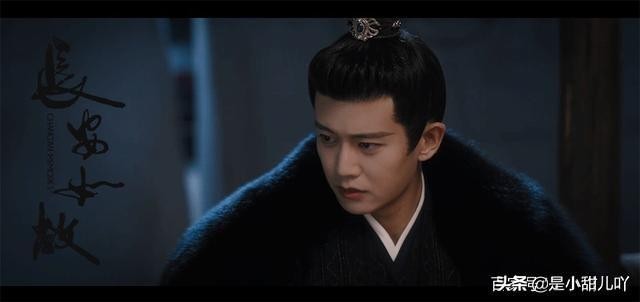 任嘉伦直播陪粉丝聊天爆料自己的微博小号以及下一步的工作计划